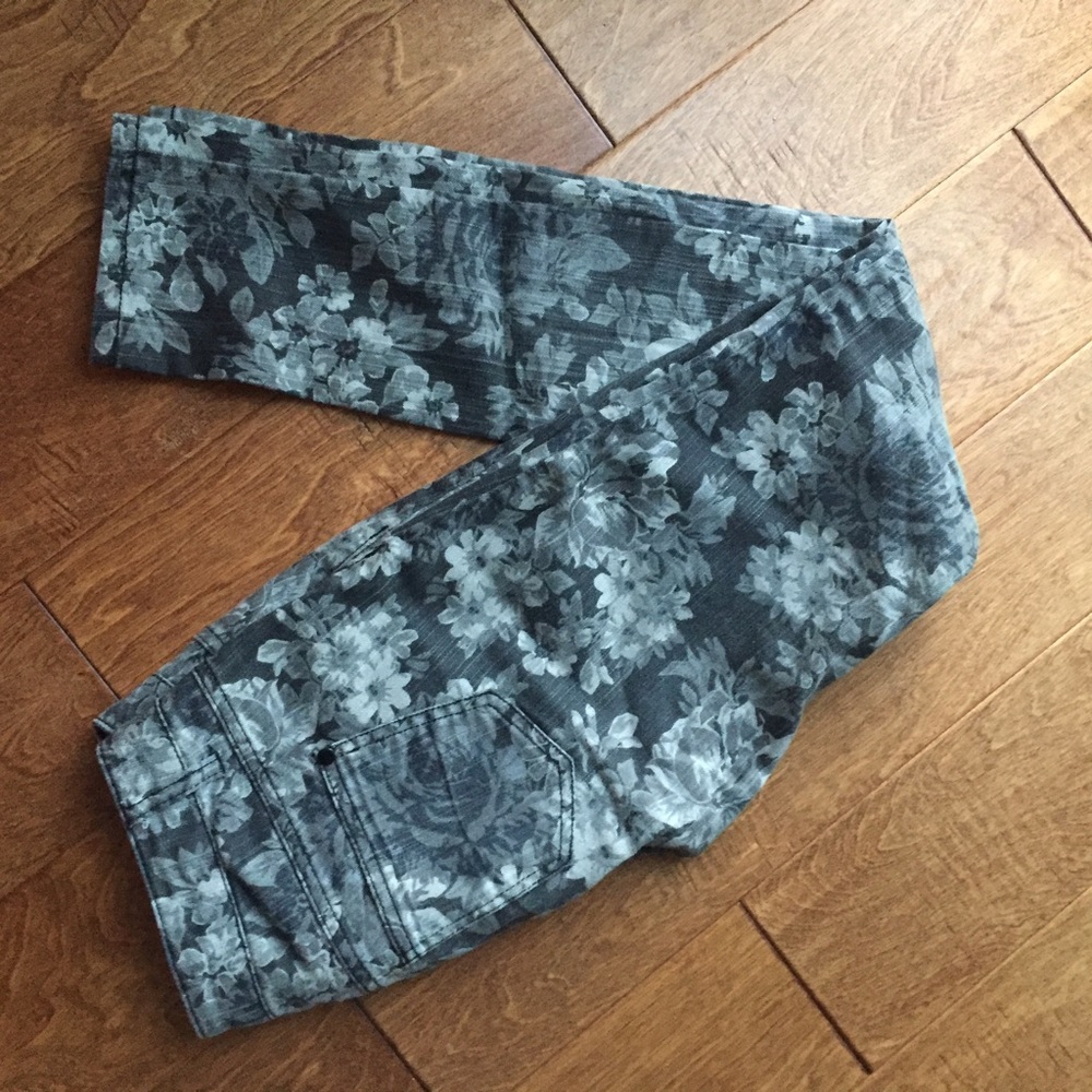 black and white floral print jeans